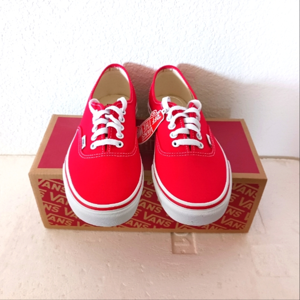Vans - Picture 3 of 4